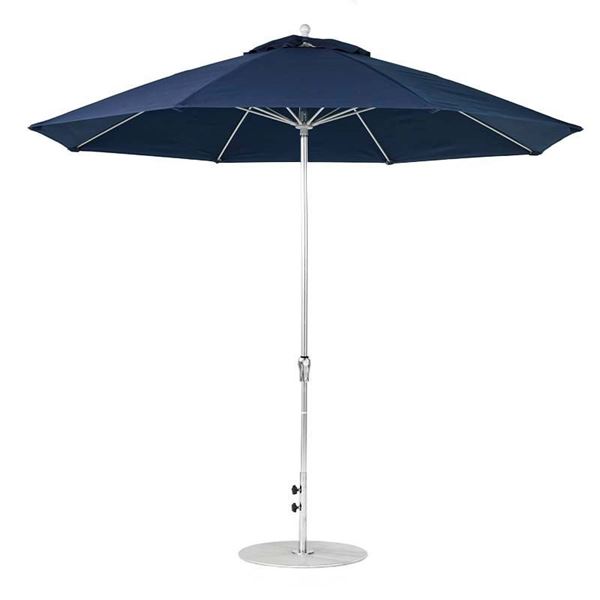 11 Foot Octagonal Fiberglass Market Umbrella with Marine Grade Fabric with Crank Lift