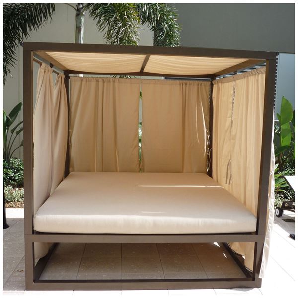 Eclipse Daybed Cabana