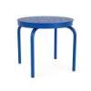 20" Sundance Standard round commercial aluminum patio side table with Marina blue finish, curved legs, and Bubble pattern tabletop